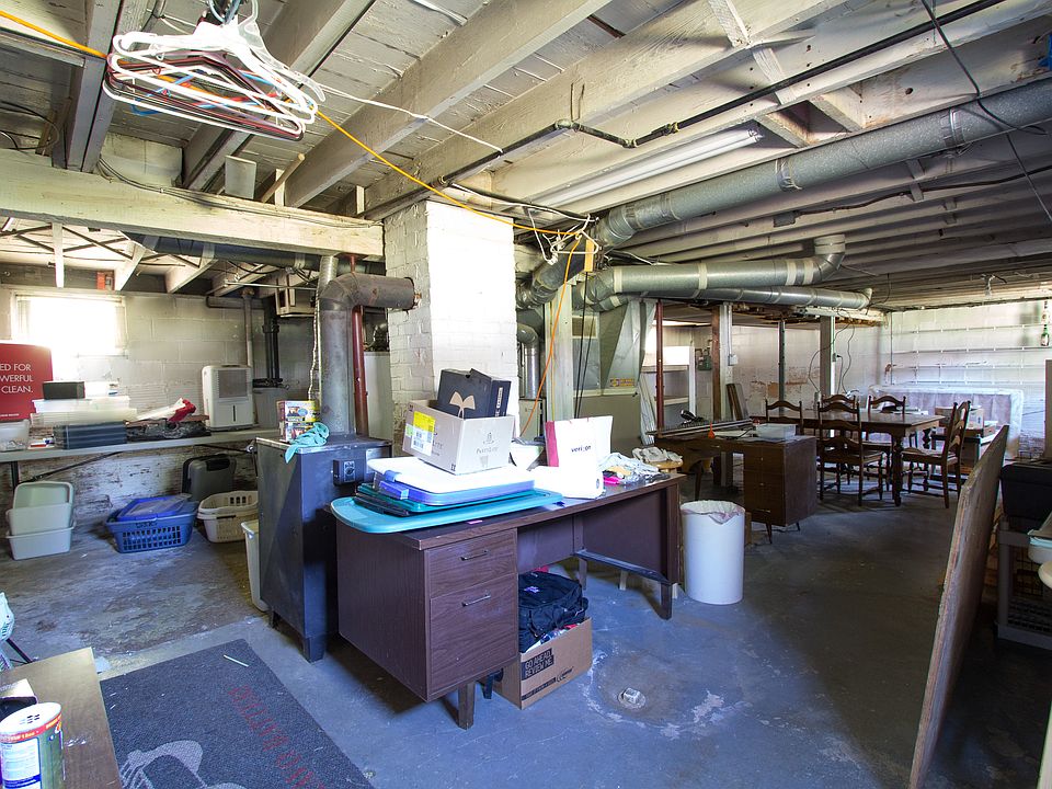 1st image of 443 Westmoreland St