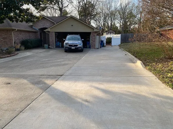 15831 Brittain Ct, Lindale, TX 75771