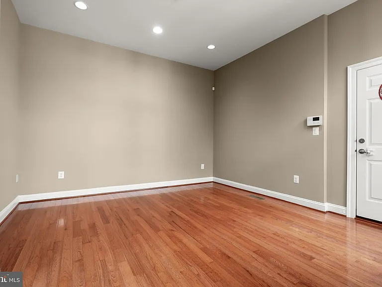 11426 Ellington St — Photo 26