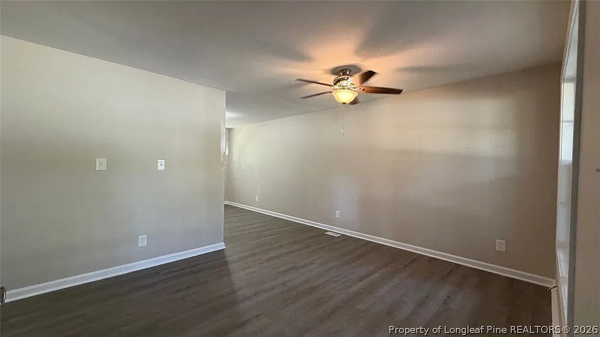3 bed, 2.0 bath, 1125 sqft, $1,400 — Photo 4