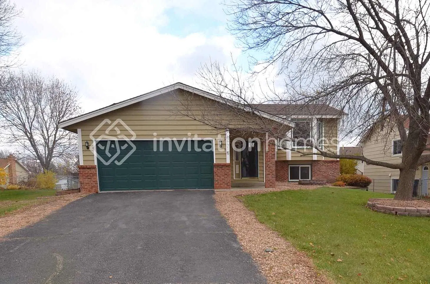 2416 Crestmount Ln Burnsville, MN 55306 — Photo 1