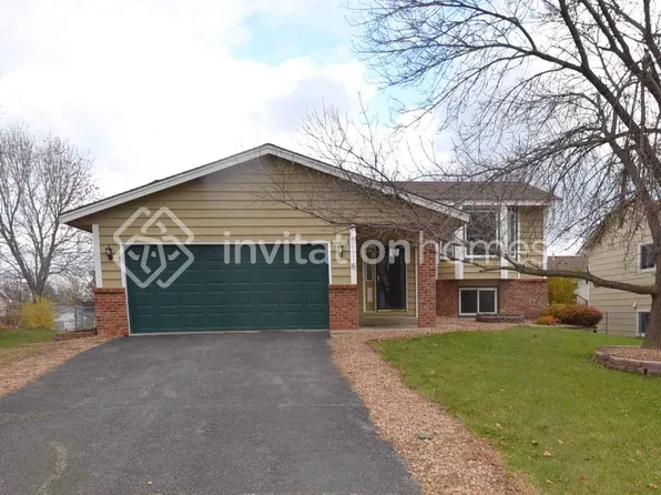 2416 Crestmount Ln, Burnsville, MN 55306