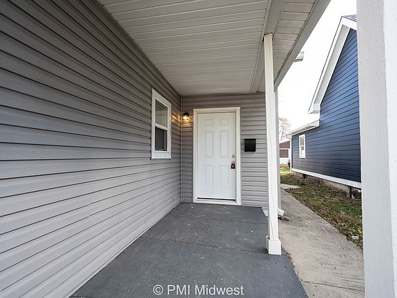 3rd image of 717 Ketcham St