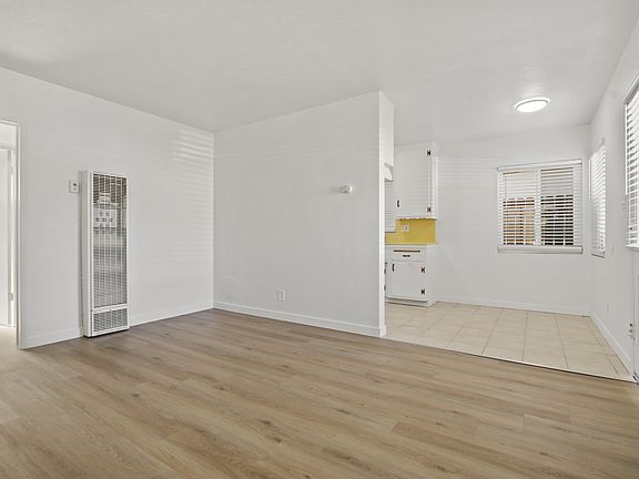 4th image of 825 N Obispo Ave #827