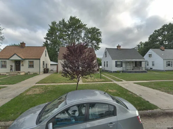 33976 Currier St, Wayne, MI 48184