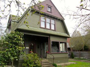 304 E Washington Ave, Cottage Grove, OR 97424