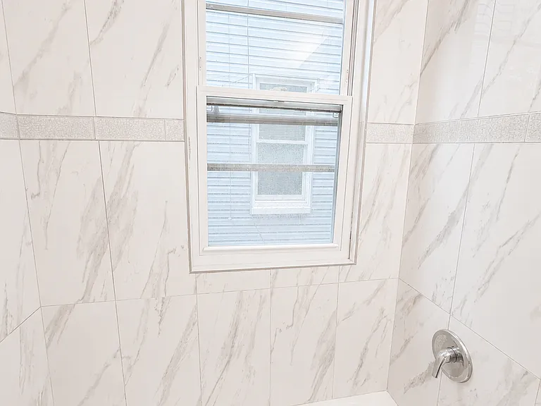 160 Ellis Ave #2 — Photo 11