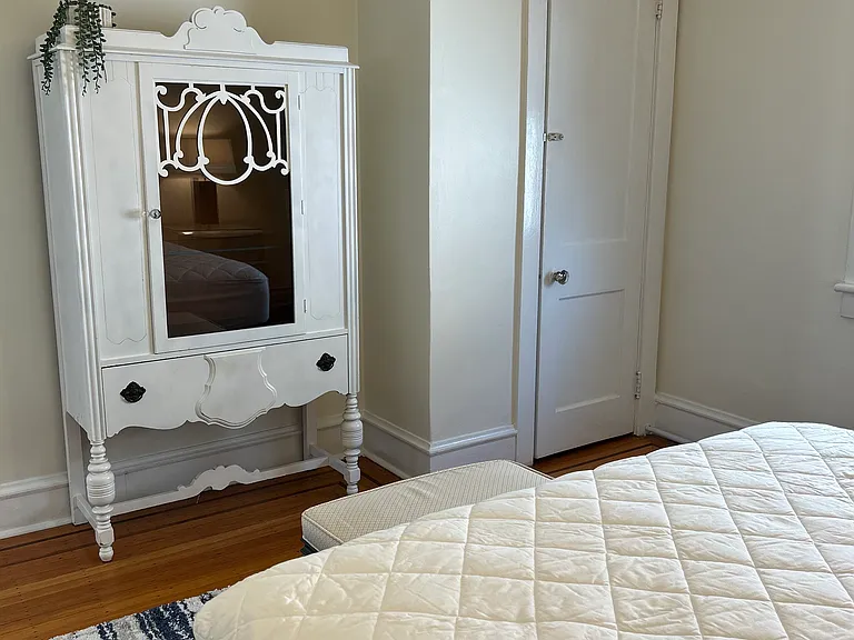 23 N Rosborough Ave — Photo 10