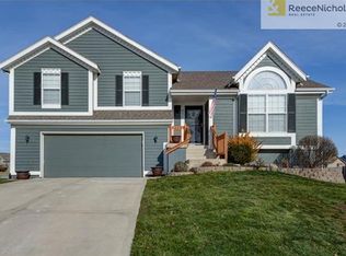 632 E Willow St, Gardner, KS 66030