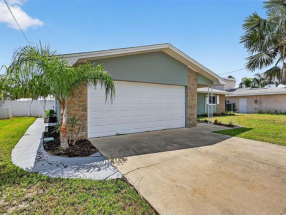 5th image of 2175 EDYTHE DRIVE