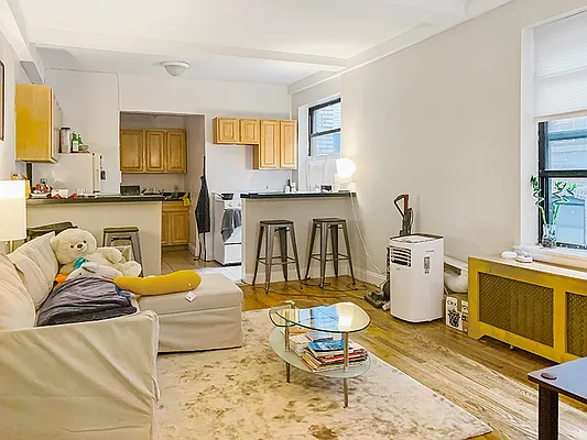 Rented by Rita S Citrin, LREB | media 15