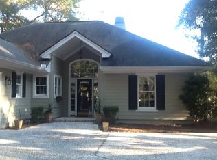 121 Locust Fence Rd, Saint Helena Island, SC 29920