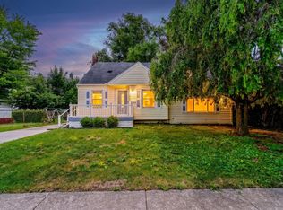 6027 Kim Ave, Allen Park, MI 48101