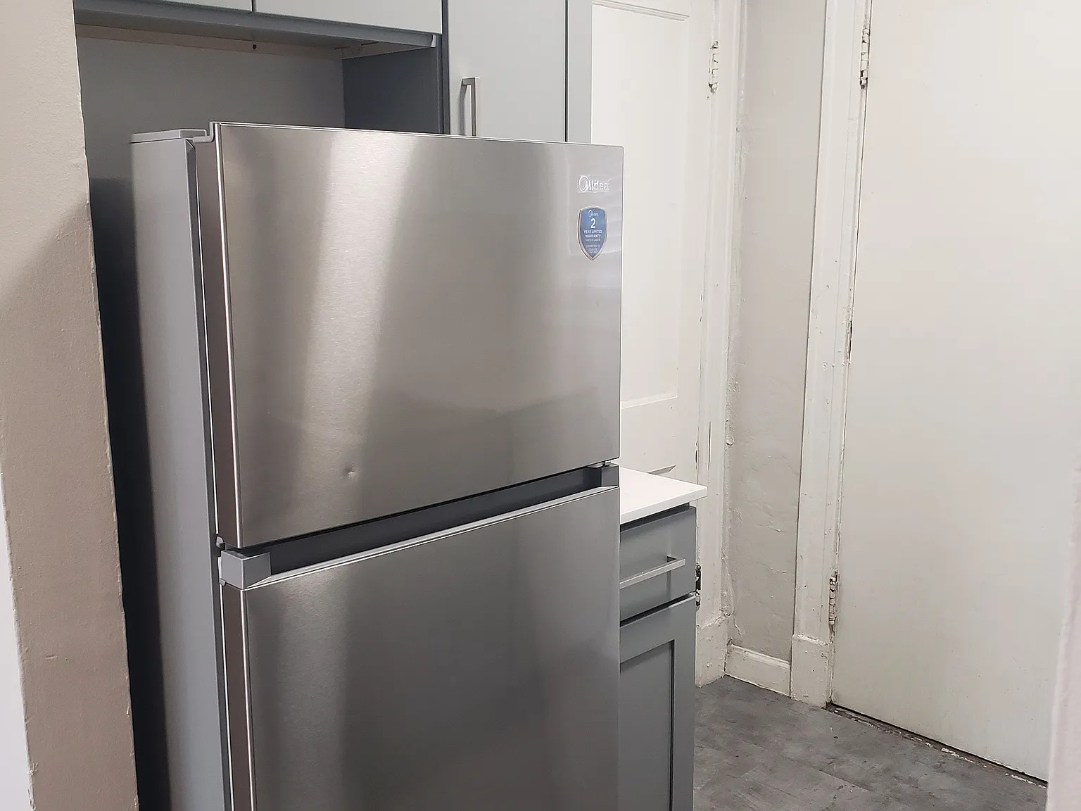 Studio, 450 sqft, $775 — Photo 2