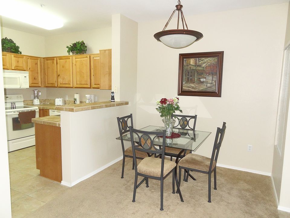 Kitchen/dining area