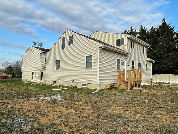 5th image of 550 Sun Haven Dr