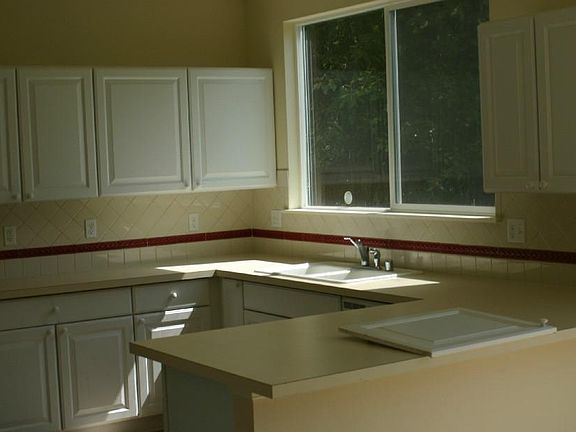4th image of 9216 178th Street Ct E