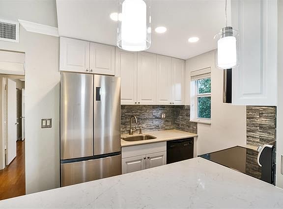 3rd image of 1220 NE 3rd St #B16