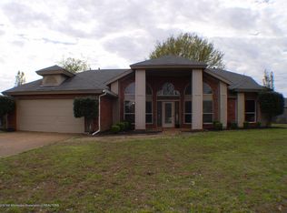 4741 Alden Lake Dr E, Horn Lake, MS 38637
