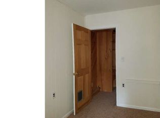 40 Hathaway Dr, Sicklerville, NJ 08081