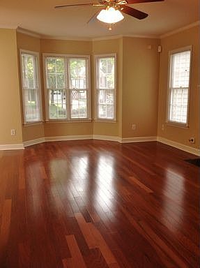 3rd image of 898 Lance Cir