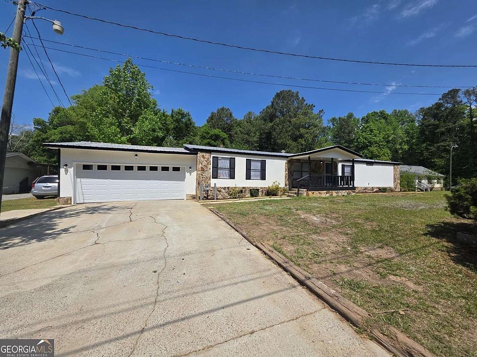 1st image of 200 Shana Dr SW