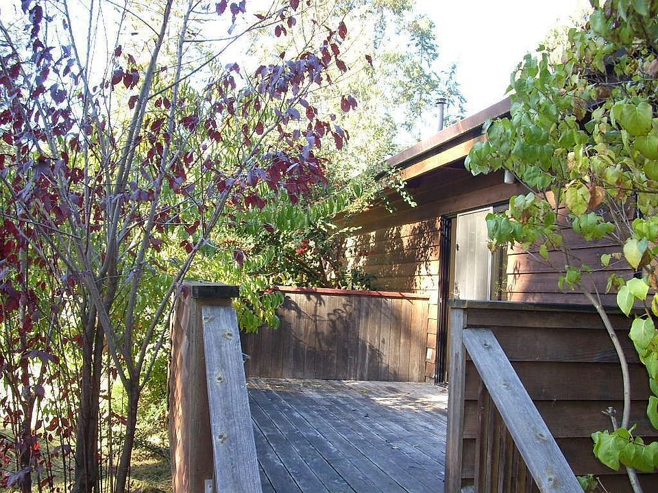 2nd image of 44851 Moonrise Dr
