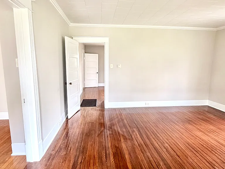503 Church St — Photo 4