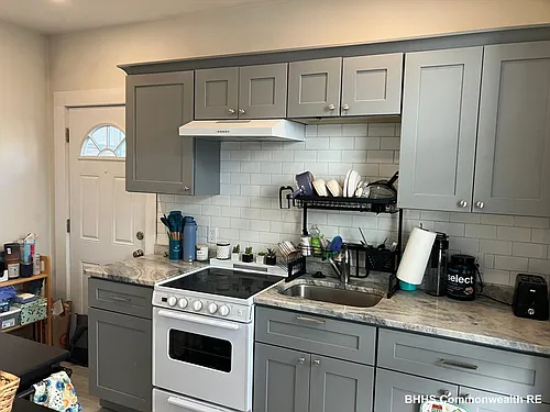 173 Highland Ave #1 Photo 1