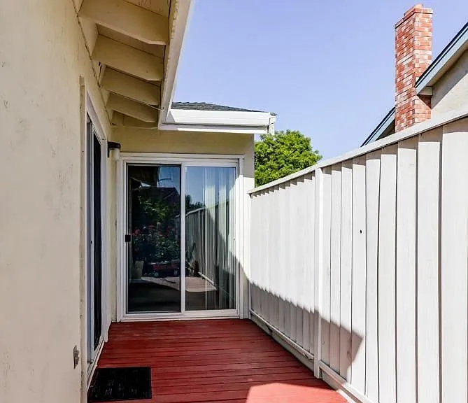 4548 Donalbain Cir — Photo 11