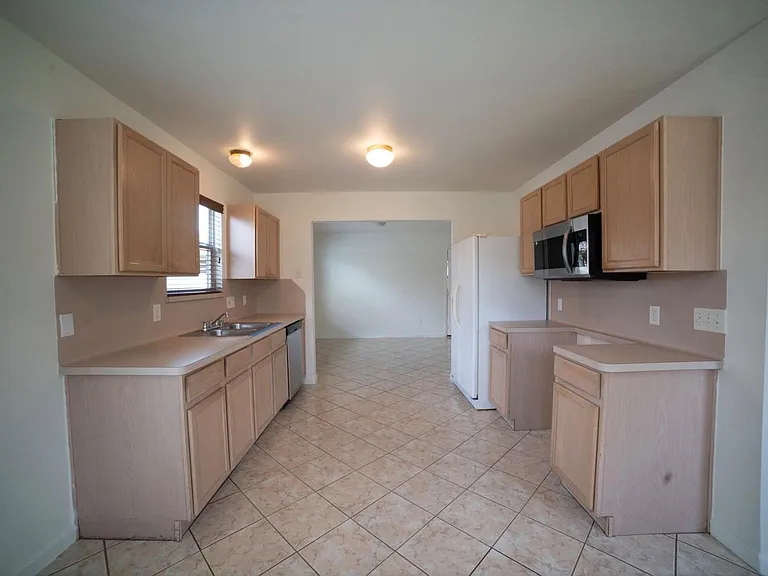 9519 Deep Valley Dr — Photo 9