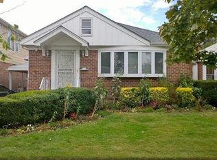5008 175th Pl, Fresh Meadows, NY 11365