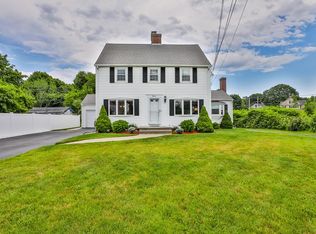 11 Pond Ln, Billerica, MA 01821