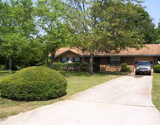 2nd image of 255 Gwinnett St