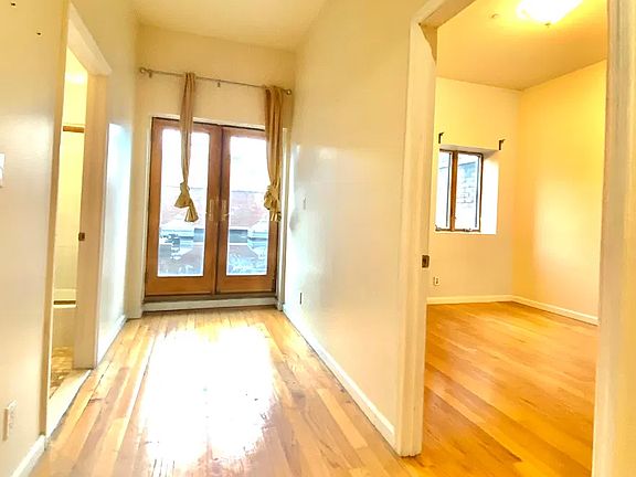 5th image of 184 21st St APT 6A