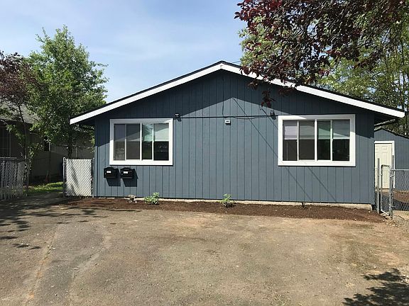 2nd image of 9623 SE Knight St #9625