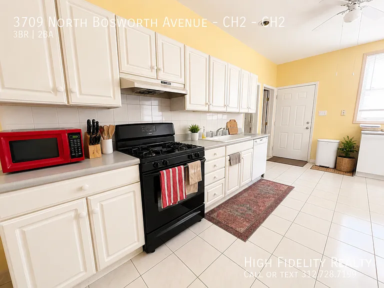 3709 N Bosworth Ave #CH2 — Photo 5