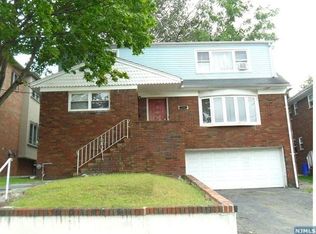 1530 13th St #1, Fort Lee, NJ 07024