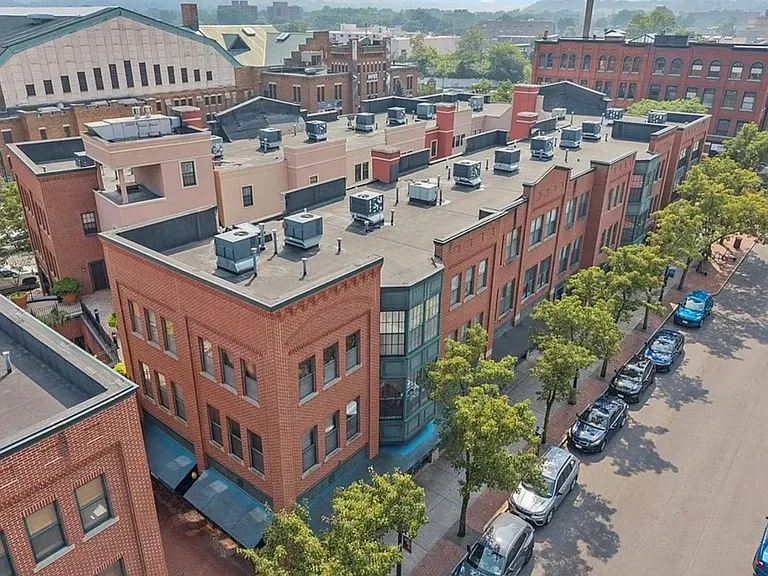133 Walton St #Townhouse 129 — Photo 8