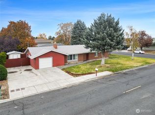 1255 E Pine St, Othello, WA 99344