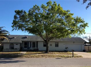 1001 Jamaica Way, Tarpon Springs, FL 34689