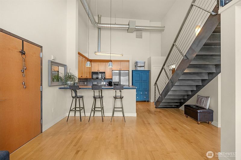 2nd image of 1705 Dock Street #558