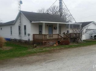 65 Mohawk St, Marietta, IL 61459