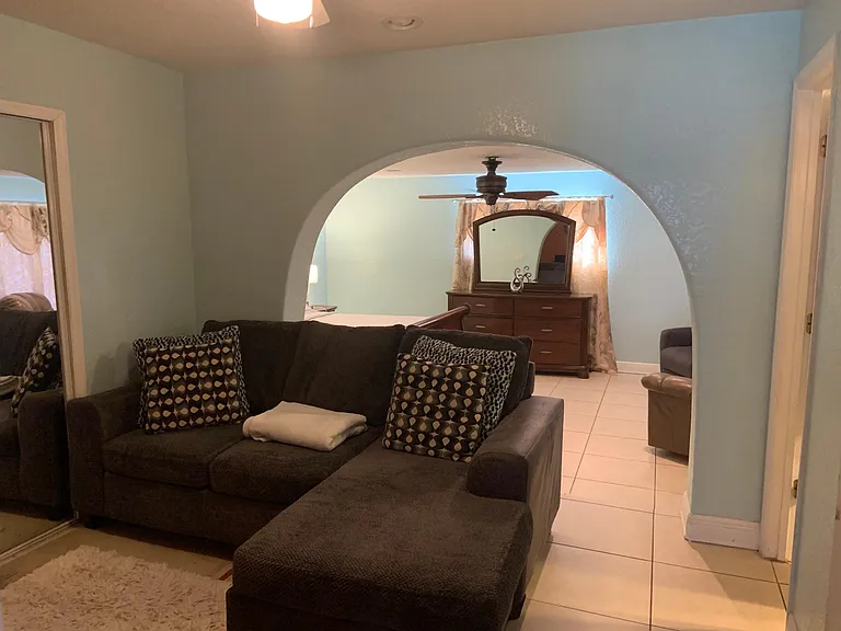 6204 Beaumont Ave — Photo 5