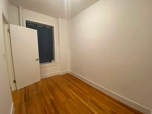 Rented by Bond New York | media 5