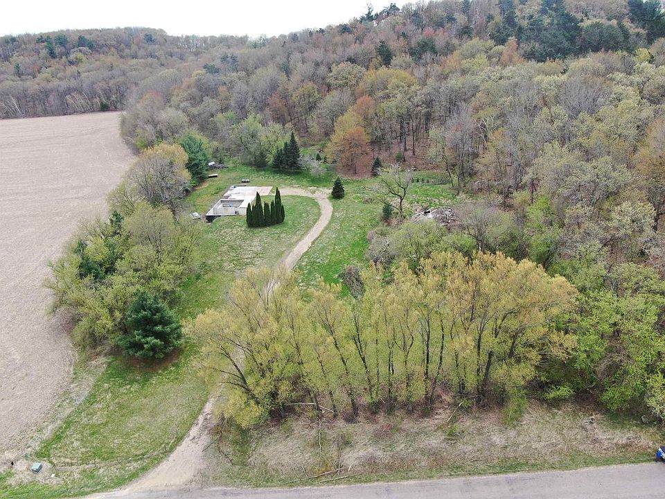 1st image of W8239 Suldal Road
