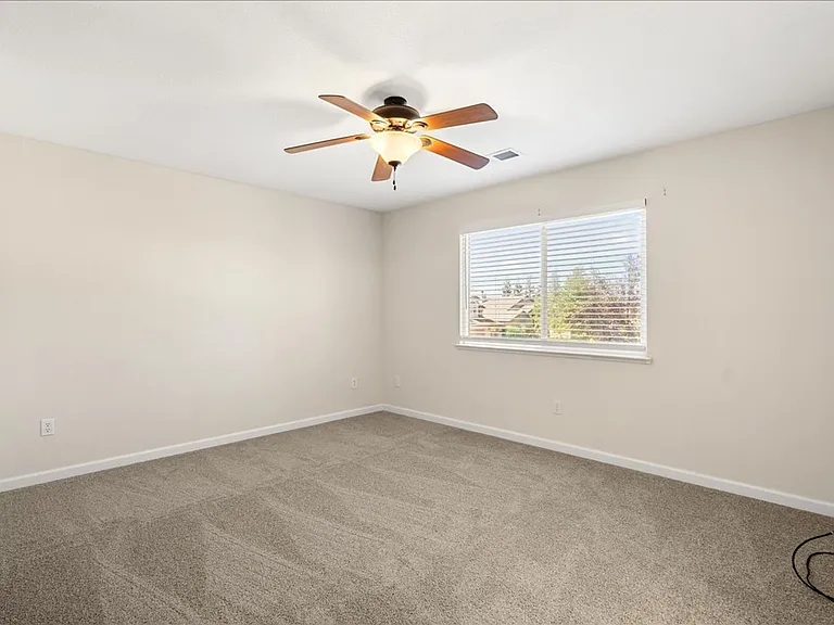 1002 Bay Terrace Dr — Photo 22