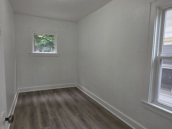 4th image of 1539 S 10th St
