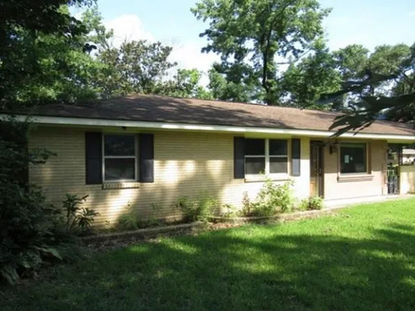 9965 Meadowdale Dr, Baton Rouge, LA 70811