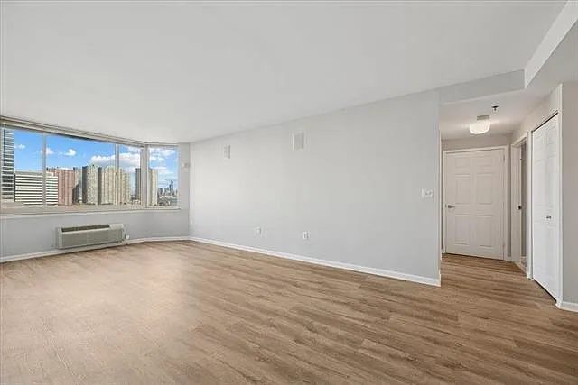 1 2nd St #1006 — Photo 2